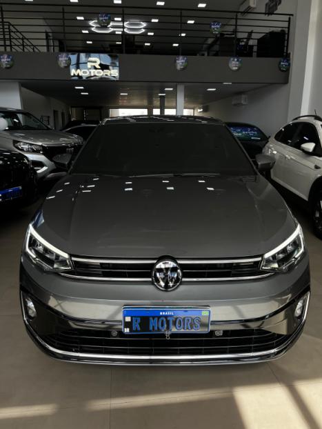 VOLKSWAGEN Virtus 1.0 4P 200 TSI FLEX HIGHLINE AUTOM�TICO, Foto 4