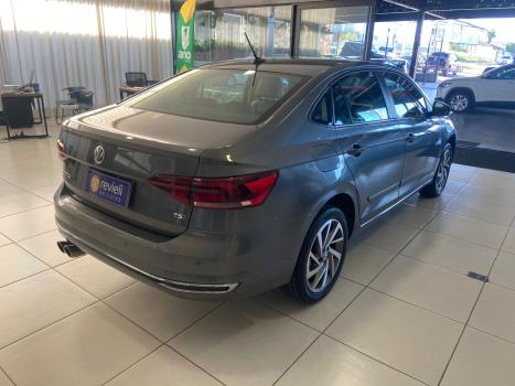 VOLKSWAGEN Virtus 1.0 4P 200 TSI FLEX HIGHLINE AUTOM�TICO, Foto 4