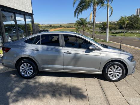 VOLKSWAGEN Virtus 1.6 4P MSI FLEX AUTOM�TICO, Foto 4