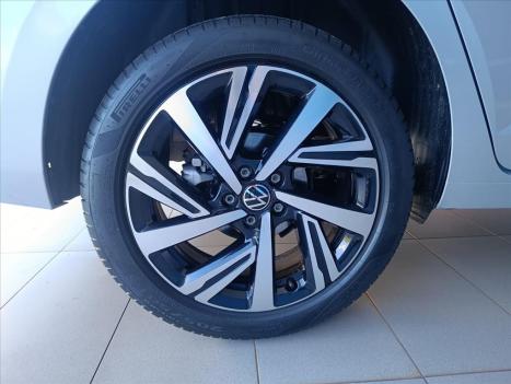 VOLKSWAGEN Virtus 1.0 4P 200 TSI FLEX HIGHLINE AUTOM�TICO, Foto 8
