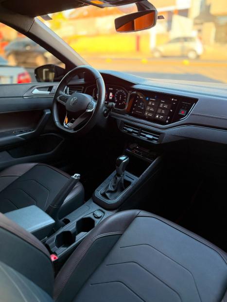 VOLKSWAGEN Virtus 1.0 4P 200 TSI FLEX HIGHLINE AUTOM�TICO, Foto 11