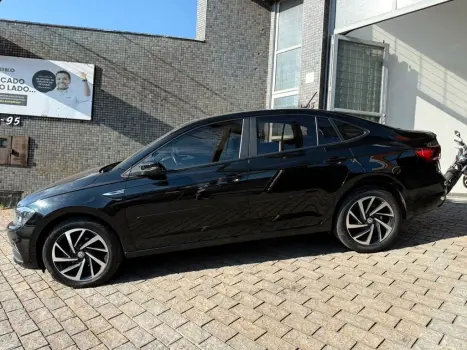VOLKSWAGEN Virtus 1.0 4P 200 TSI FLEX HIGHLINE AUTOM�TICO, Foto 4