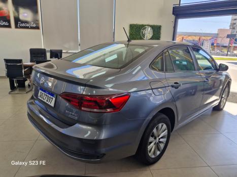 VOLKSWAGEN Virtus 1.0 4P 200 TSI FLEX COMFORTLINE AUTOM�TICO, Foto 4