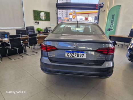 VOLKSWAGEN Virtus 1.0 4P 200 TSI FLEX COMFORTLINE AUTOM�TICO, Foto 5
