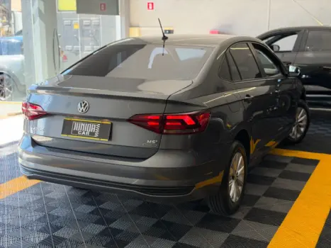 VOLKSWAGEN Virtus 1.6 4P MSI FLEX AUTOM�TICO, Foto 2