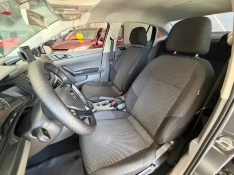 VOLKSWAGEN Virtus 1.6 4P MSI FLEX AUTOM�TICO, Foto 15