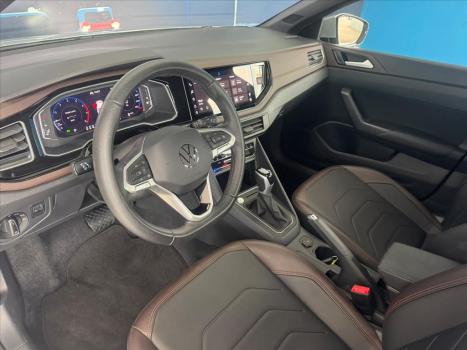 VOLKSWAGEN Virtus 1.0 4P 200 TSI FLEX HIGHLINE AUTOM�TICO, Foto 11