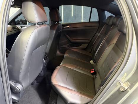 VOLKSWAGEN Virtus 1.0 4P 200 TSI FLEX HIGHLINE AUTOM�TICO, Foto 12