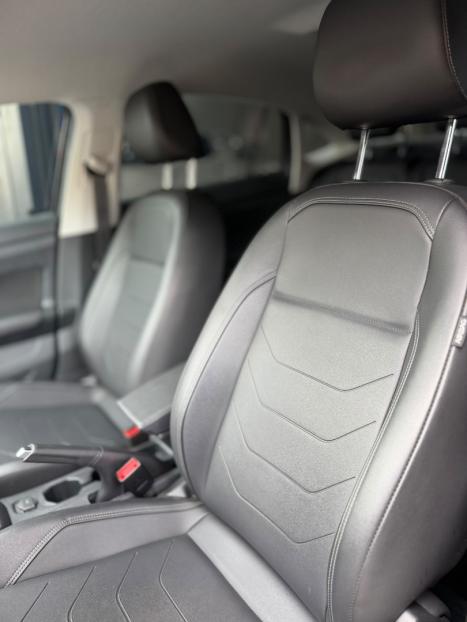 VOLKSWAGEN Virtus 1.0 4P 200 TSI FLEX COMFORTLINE AUTOMÁTICO, Foto 12