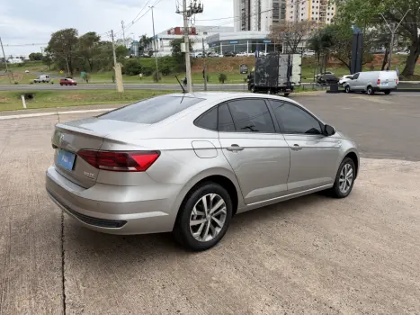 VOLKSWAGEN Virtus 1.0 4P 200 TSI FLEX COMFORTLINE AUTOMÁTICO, Foto 9