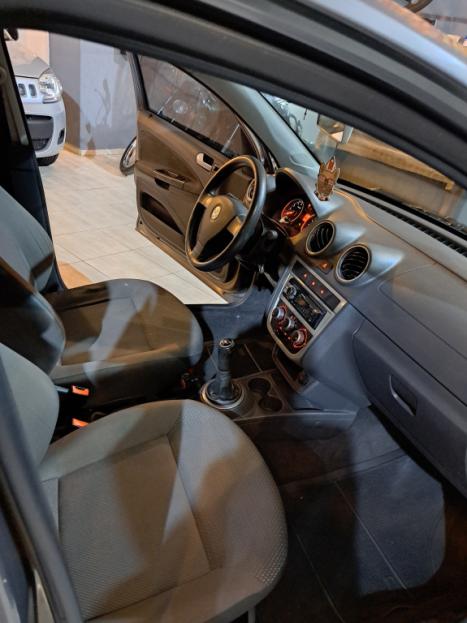 VOLKSWAGEN Voyage 1.6 4P TREND FLEX, Foto 12