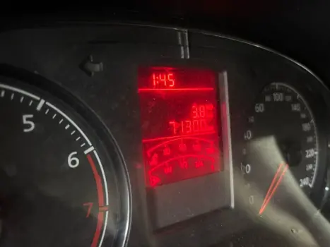 VOLKSWAGEN Voyage 1.6 4P FLEX, Foto 8