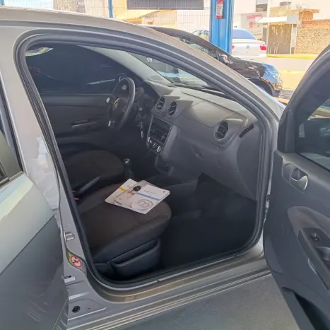 VOLKSWAGEN Voyage 1.0 4P FLEX, Foto 11