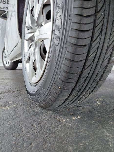 VOLKSWAGEN Voyage 1.0 4P FLEX, Foto 9