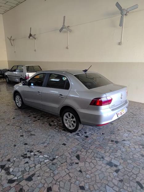 VOLKSWAGEN Voyage 1.6 4P FLEX HIGHLINE, Foto 2