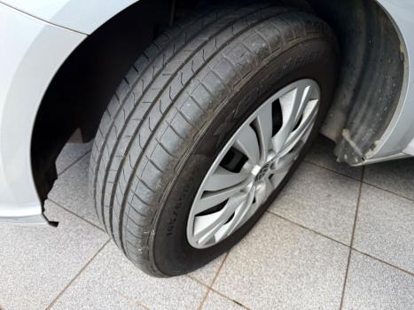 VOLKSWAGEN Voyage 1.6 4P FLEX MSI AUTOM�TICO, Foto 12