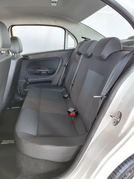 VOLKSWAGEN Voyage 1.0 4P FLEX, Foto 8