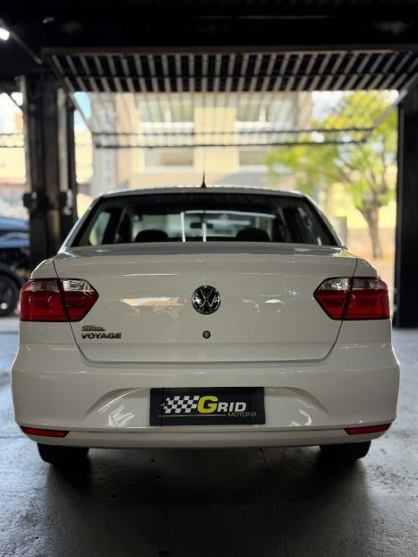 VOLKSWAGEN Voyage 1.6 4P FLEX, Foto 8
