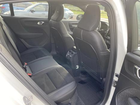 VOLVO C40 P8 4P TWIN ULTIMATE ELETRIC RECHARGE, Foto 5