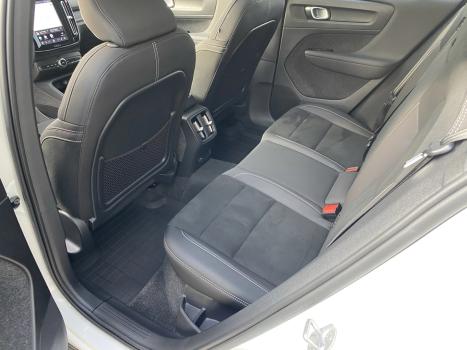 VOLVO C40 P8 4P TWIN ULTIMATE ELETRIC RECHARGE, Foto 9