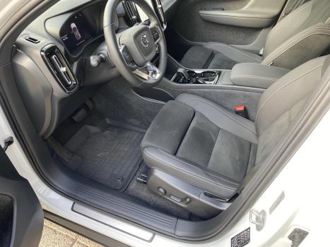 VOLVO C40 P8 4P TWIN ULTIMATE ELETRIC RECHARGE, Foto 11