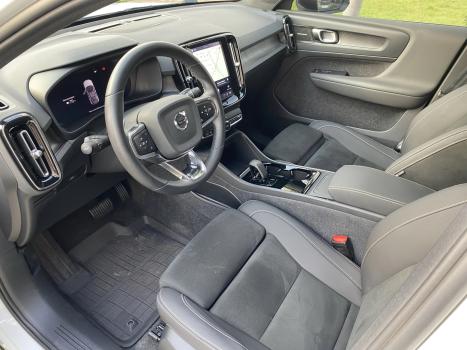 VOLVO C40 P8 4P TWIN ULTIMATE ELETRIC RECHARGE, Foto 12