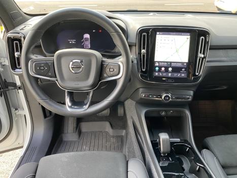 VOLVO C40 P8 4P TWIN ULTIMATE ELETRIC RECHARGE, Foto 17