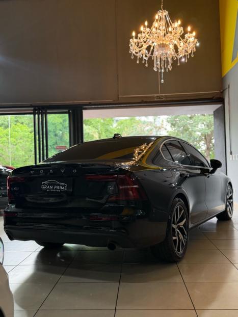 VOLVO S60 2.0 4P T4 MOMENTUM TURBO AUTOM�TICO, Foto 4