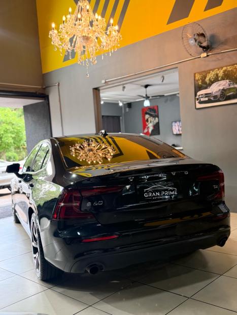 VOLVO S60 2.0 4P T4 MOMENTUM TURBO AUTOM�TICO, Foto 6