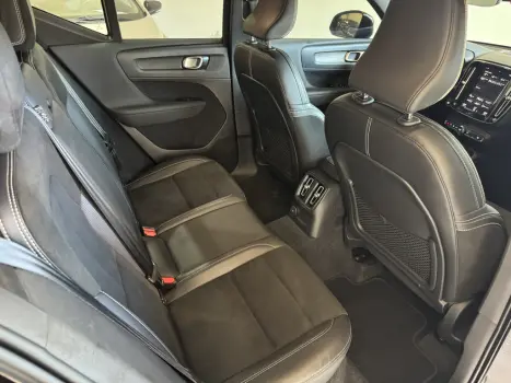 VOLVO XC40 1.5 16V 4P T5 RECHARGE HÍBRIDO R-DESIGN GEARTRONIC AUTOMÁTICO, Foto 12 VOLVO XC40 1.5 16V 4P T5 RECHARGE HÍBRIDO R-DESIGN GEARTRONIC AUTOMÁTICO, Foto 12