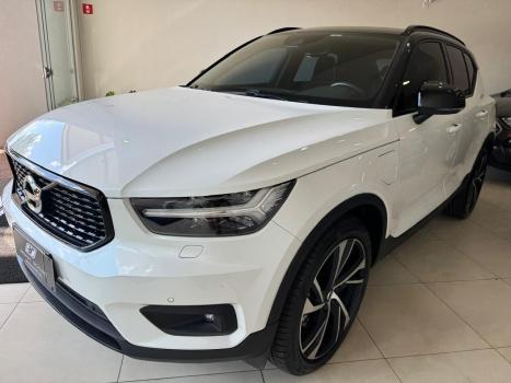 VOLVO XC40 1.5 16V 4P T5 RECHARGE HBRIDO R-DESIGN GEARTRONIC AUTOMTICO, Foto 5