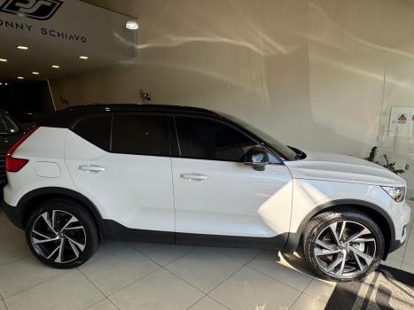VOLVO XC40 1.5 16V 4P T5 RECHARGE HBRIDO R-DESIGN GEARTRONIC AUTOMTICO, Foto 7