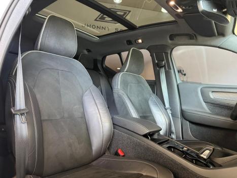VOLVO XC40 1.5 16V 4P T5 RECHARGE HBRIDO R-DESIGN GEARTRONIC AUTOMTICO, Foto 10