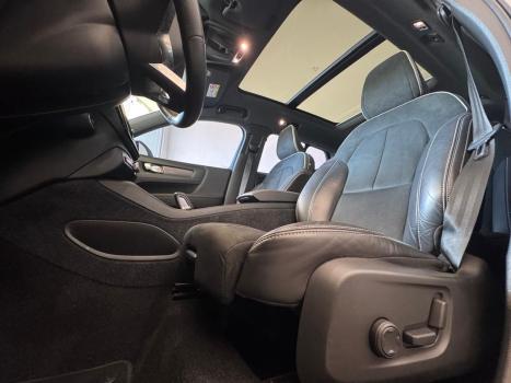 VOLVO XC40 1.5 16V 4P T5 RECHARGE HBRIDO R-DESIGN GEARTRONIC AUTOMTICO, Foto 14