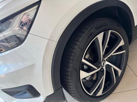 VOLVO XC40 1.5 16V 4P T5 RECHARGE HBRIDO R-DESIGN GEARTRONIC AUTOMTICO, Foto 15