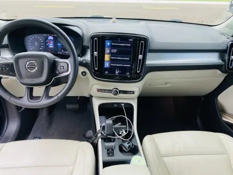 VOLVO XC40 1.5 16V 4P T5 RECHARGE H�BRIDO INSCRIPTION GEARTRONIC AUTOM�TICO, Foto 16