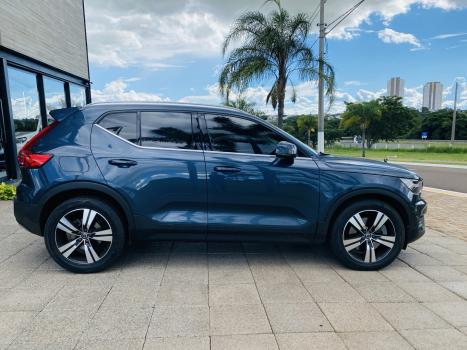VOLVO XC40 1.5 16V 4P T5 RECHARGE H�BRIDO INSCRIPTION GEARTRONIC AUTOM�TICO, Foto 4