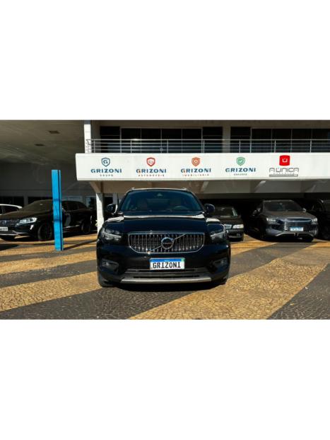VOLVO XC40 1.5 16V 4P T5 RECHARGE H�BRIDO INSCRIPTION GEARTRONIC AUTOM�TICO, Foto 2