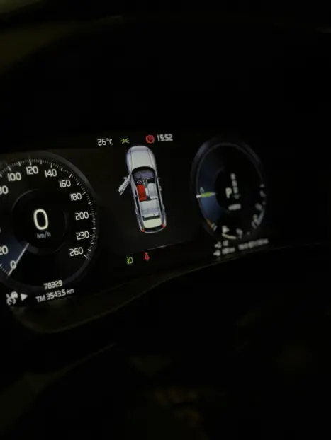 VOLVO XC40 1.5 16V 4P T5 RECHARGE HÍBRIDO R-DESIGN GEARTRONIC AUTOMÁTICO, Foto 4