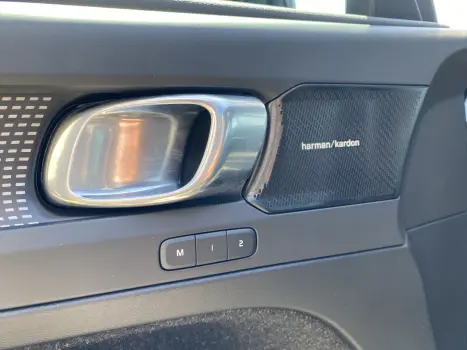 VOLVO XC40 2.0 16V 4P T5 TURBO R-DESIGN AWD GEARTRONIC AUTOMTICO, Foto 18