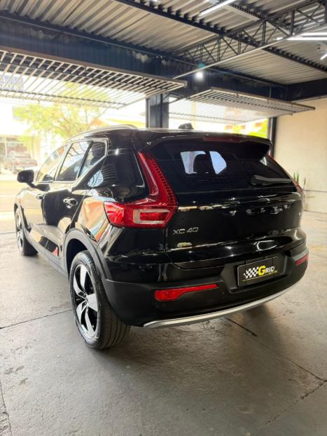 VOLVO XC40 2.0 16V 4P T5 TURBO MOMENTUM AWD GEARTRONIC AUTOM�TICO, Foto 11