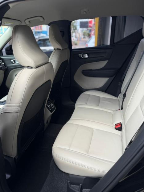VOLVO XC40 2.0 16V 4P T5 TURBO MOMENTUM AWD GEARTRONIC AUTOM�TICO, Foto 19