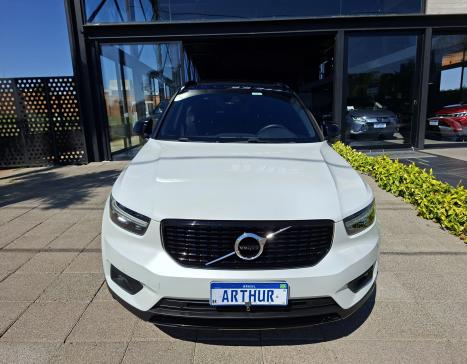 VOLVO XC40 2.0 16V 4P T5 TURBO R-DESIGN AWD GEARTRONIC AUTOM�TICO, Foto 2