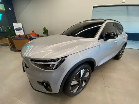 VOLVO XC40 P6 RECHARGE ELECTRIC PLUS, Foto 1