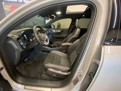 VOLVO XC40 P6 RECHARGE ELECTRIC PLUS, Foto 13
