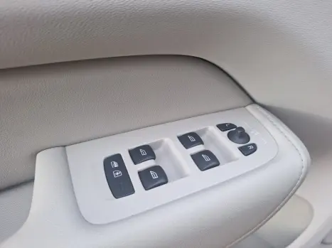 VOLVO XC60 2.0 16V 4P T8 HYBRID INSCRIPTION AWD GEARTRONIC AUTOMÁTICO, Foto 12 VOLVO XC60 2.0 16V 4P T8 HYBRID INSCRIPTION AWD GEARTRONIC AUTOMÁTICO, Foto 12