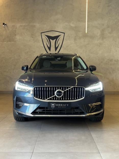 VOLVO XC60 2.0 16V 4P T8 RECHARGE HBRIDO PLUS AWD TURBO GEARTRONIC AUTOMTICO, Foto 2