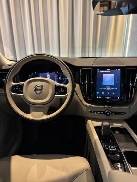 VOLVO XC60 2.0 16V 4P T8 RECHARGE HBRIDO PLUS AWD TURBO GEARTRONIC AUTOMTICO, Foto 6