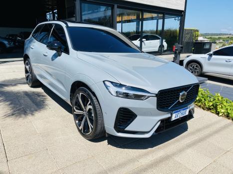 VOLVO XC60 2.0 16V 4P T8 RECHARGE H�BRIDO ULTIMATE DARK AWD TURBO GEARTRONIC AUTOM�TICO, Foto 3
