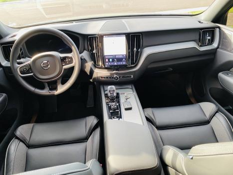 VOLVO XC60 2.0 16V 4P T8 RECHARGE H�BRIDO ULTIMATE DARK AWD TURBO GEARTRONIC AUTOM�TICO, Foto 7